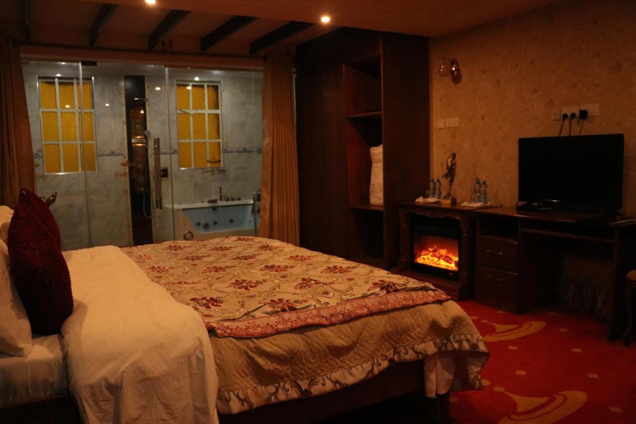 Brooks Lodge Nakuru Extérieur photo